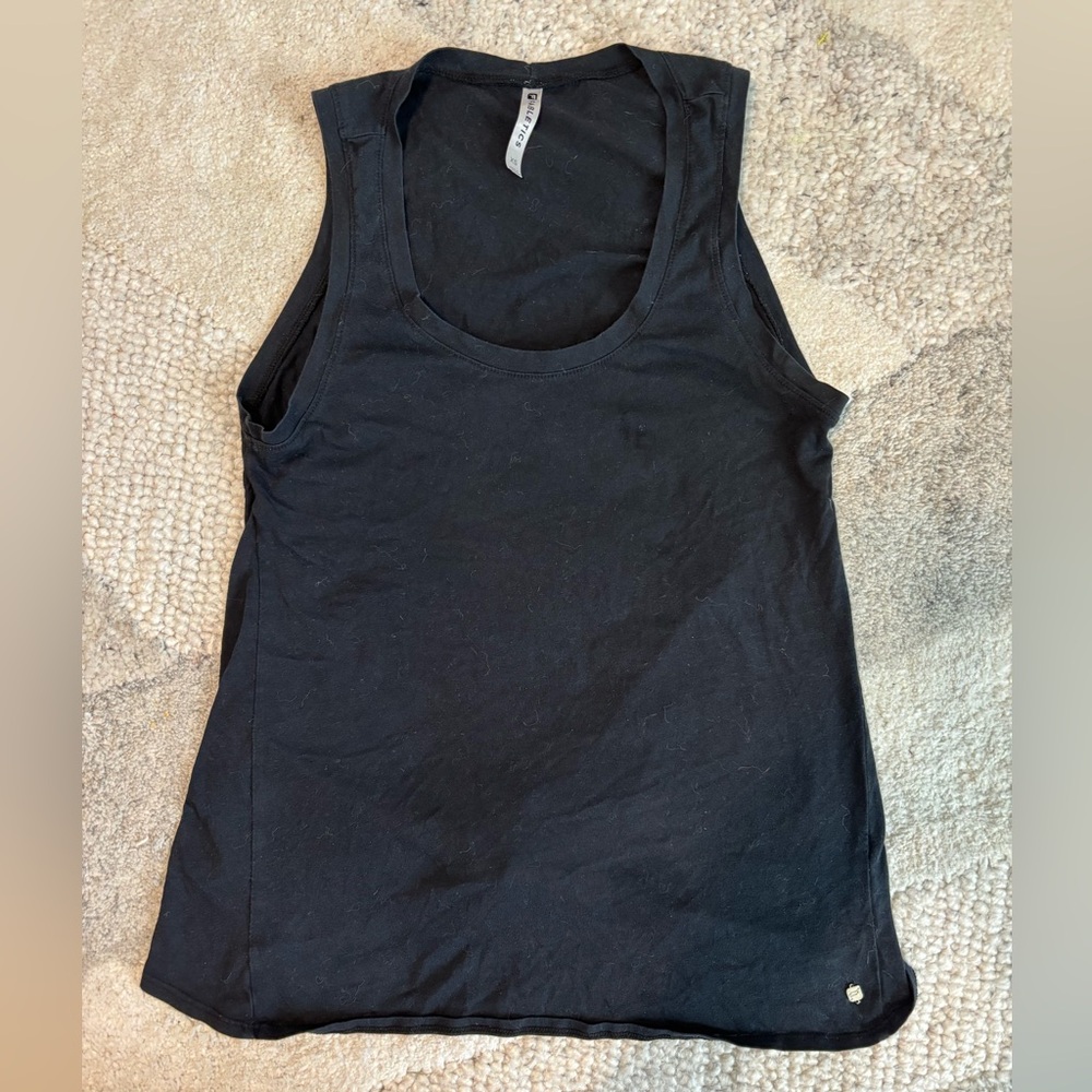 Fabletics Black Fitted Sleeveless Tank Top
